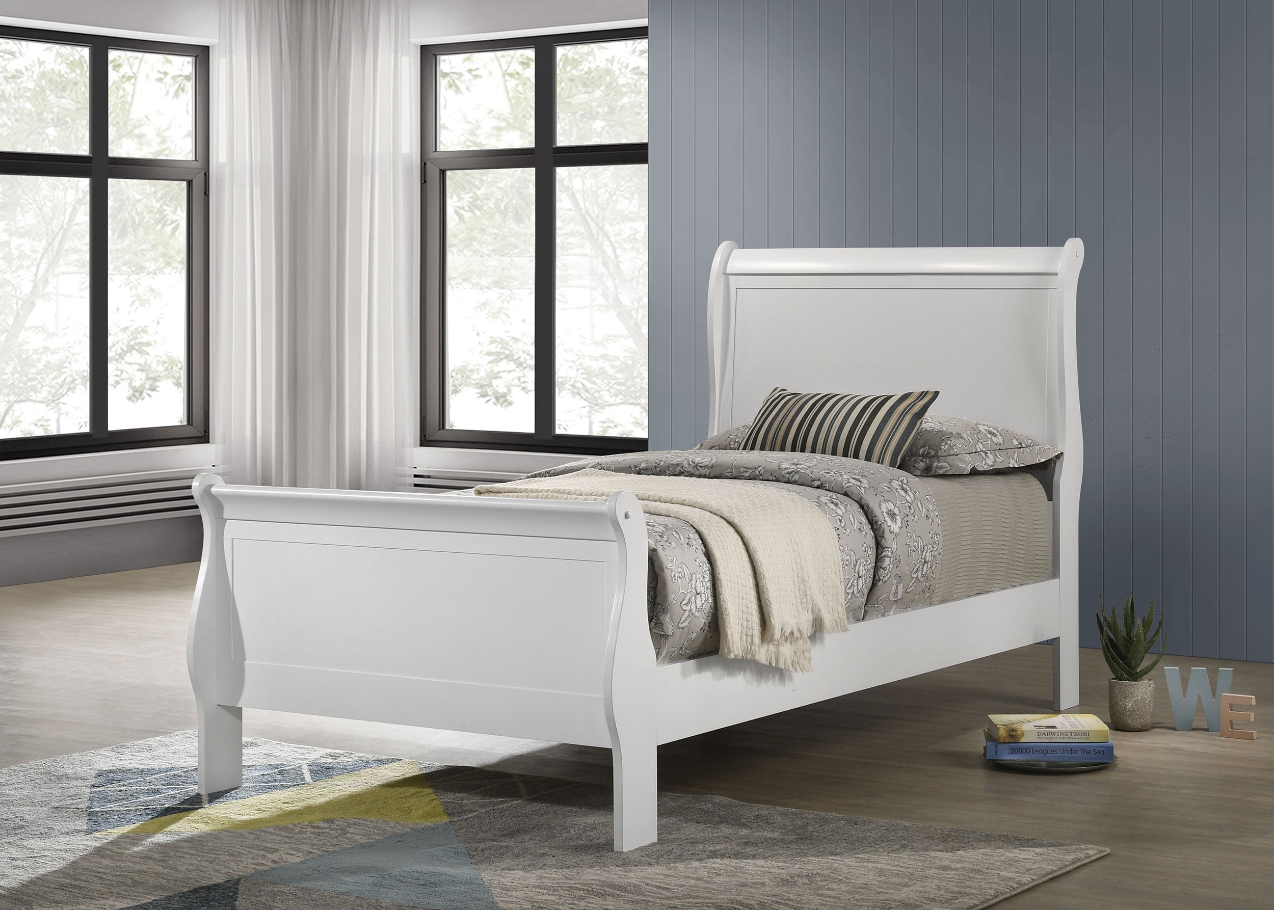 Louis Philippe 47-inch Sleigh Panel Bed White
