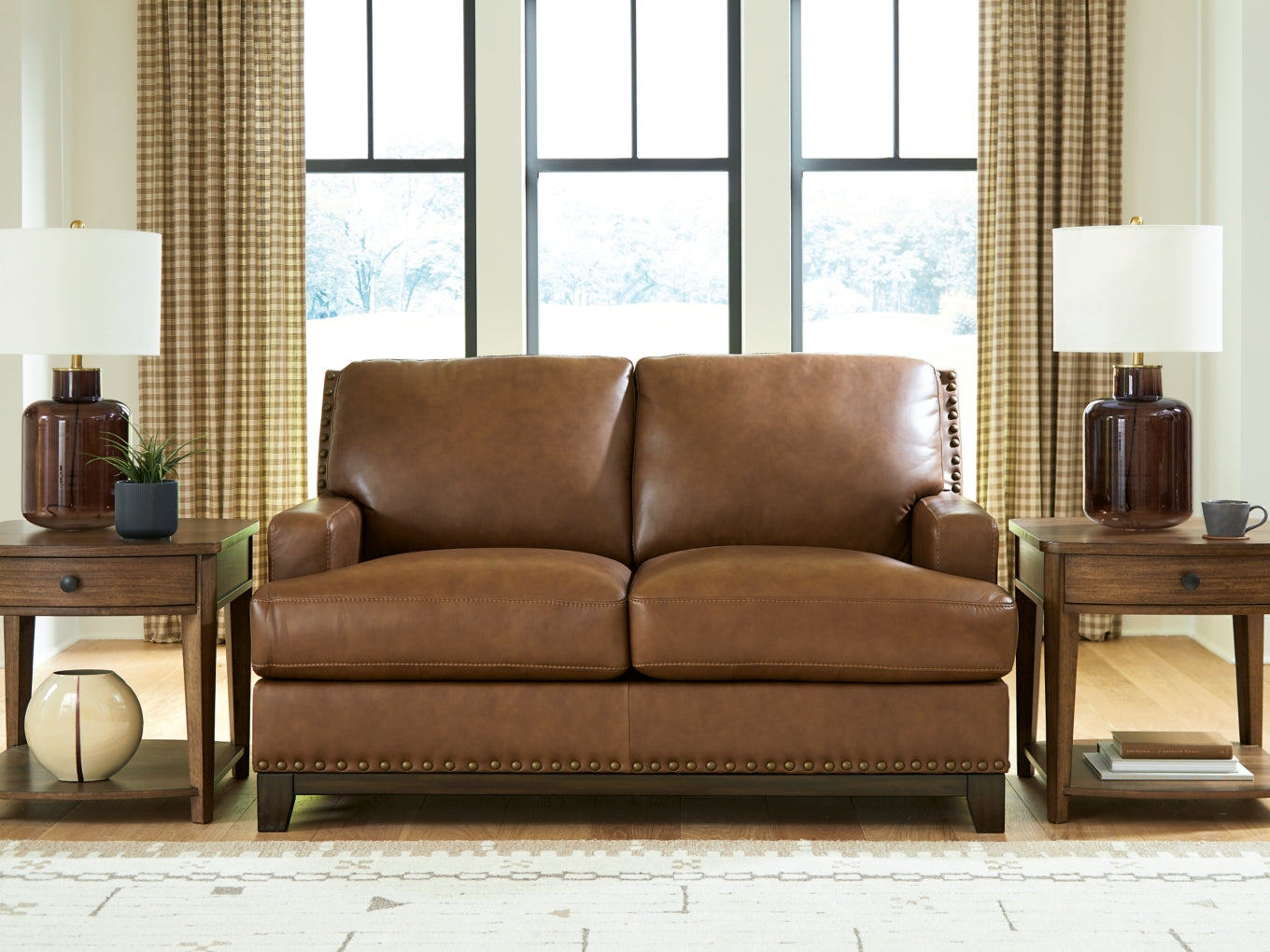 Gambellara Loveseat