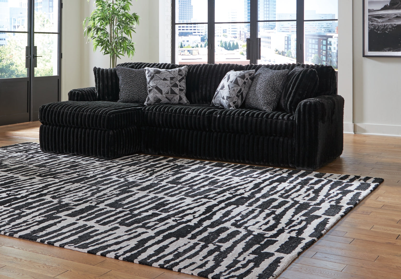 Midnight-Madness 2-Piece black Sectional Sofa with Chaise