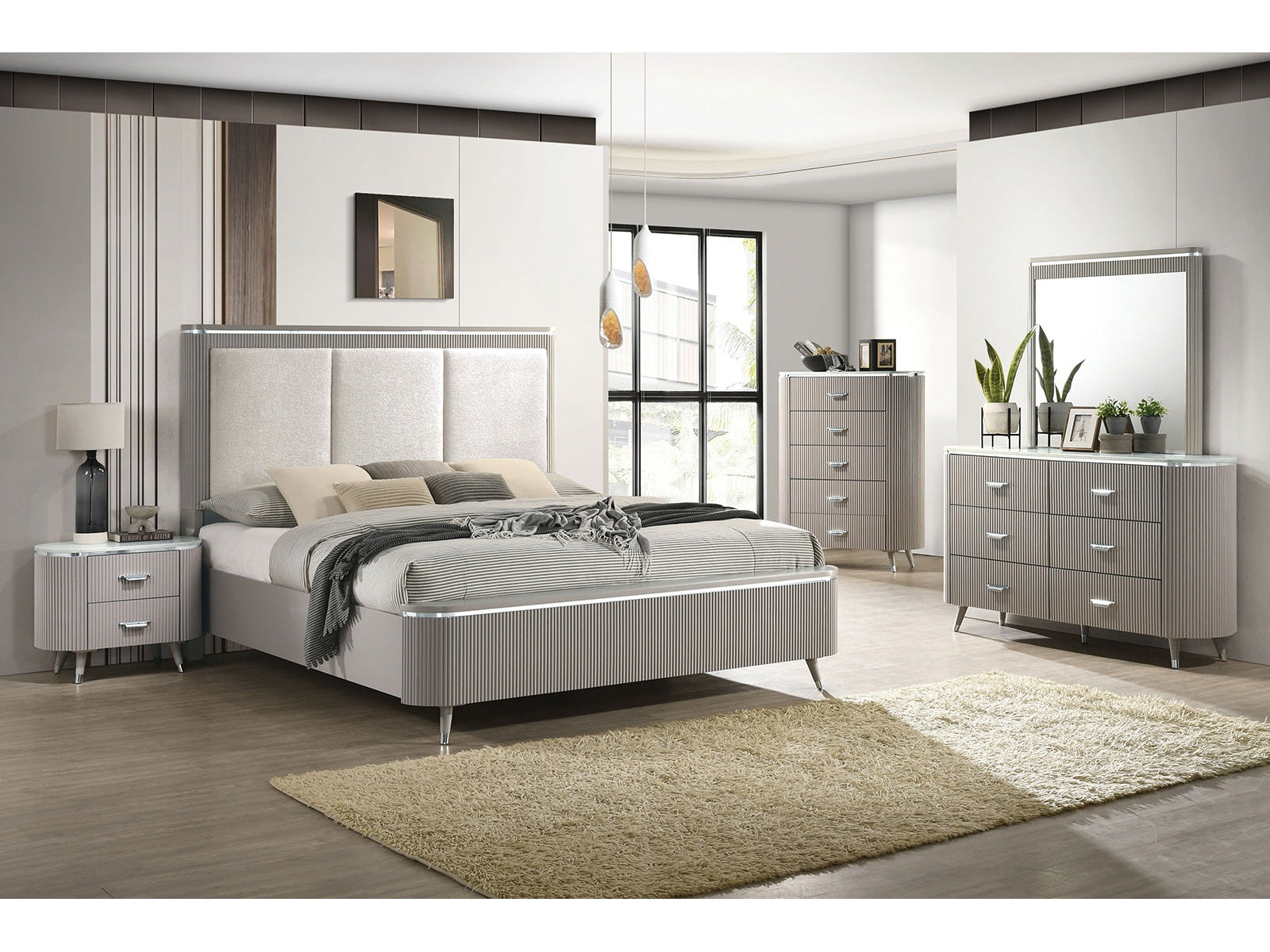 Aldridge Light Gray Queen 5 Piece Bedroom Set w/2 Nightstands