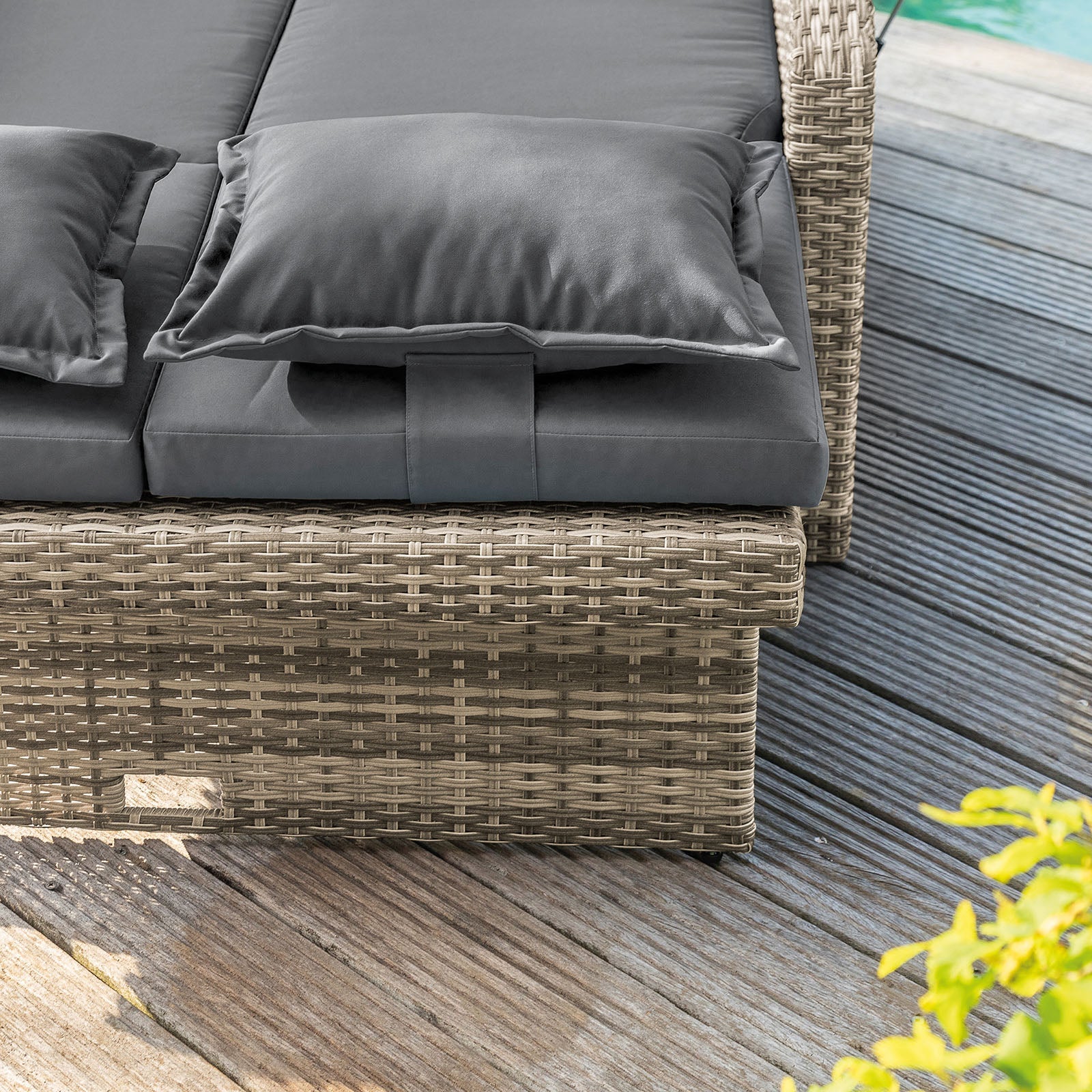 Bahia Tobago Brown/Dark Gray Outdoor Chaise Lounge