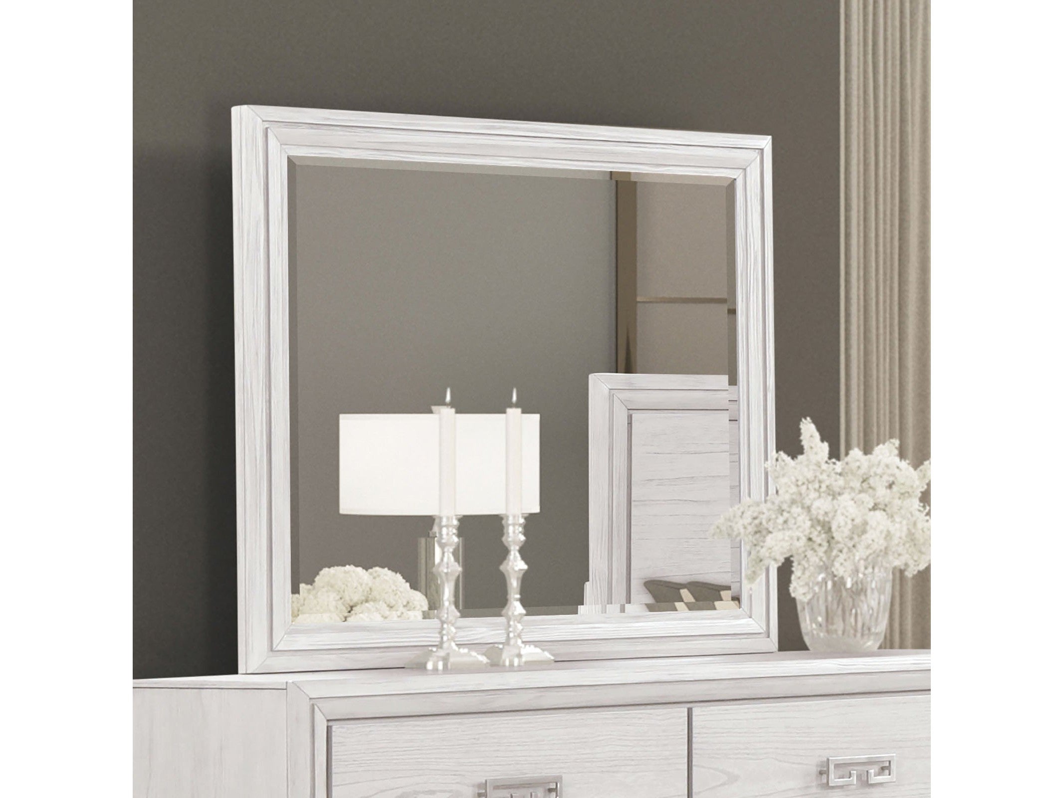 Basilone White Mirror