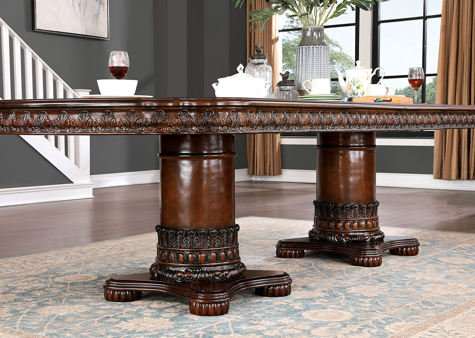Canyonville Brown Cherry/Dark Brown 7 Pc. Dining Room Set