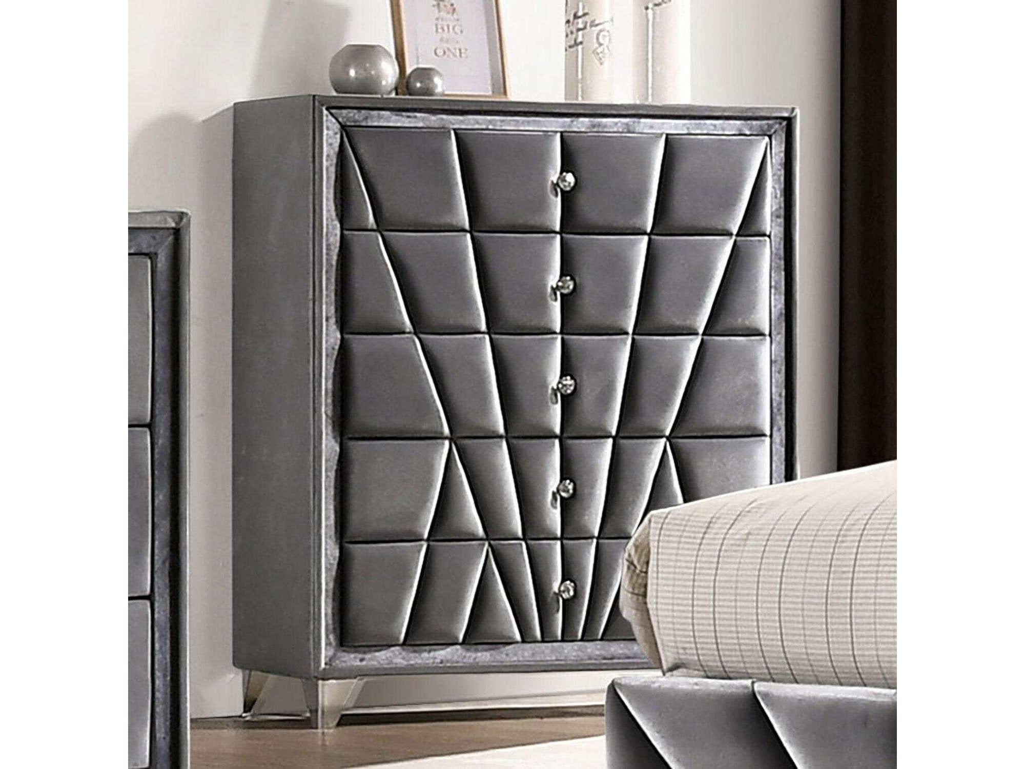 Carissa Gray Velvet Upholstered Chest