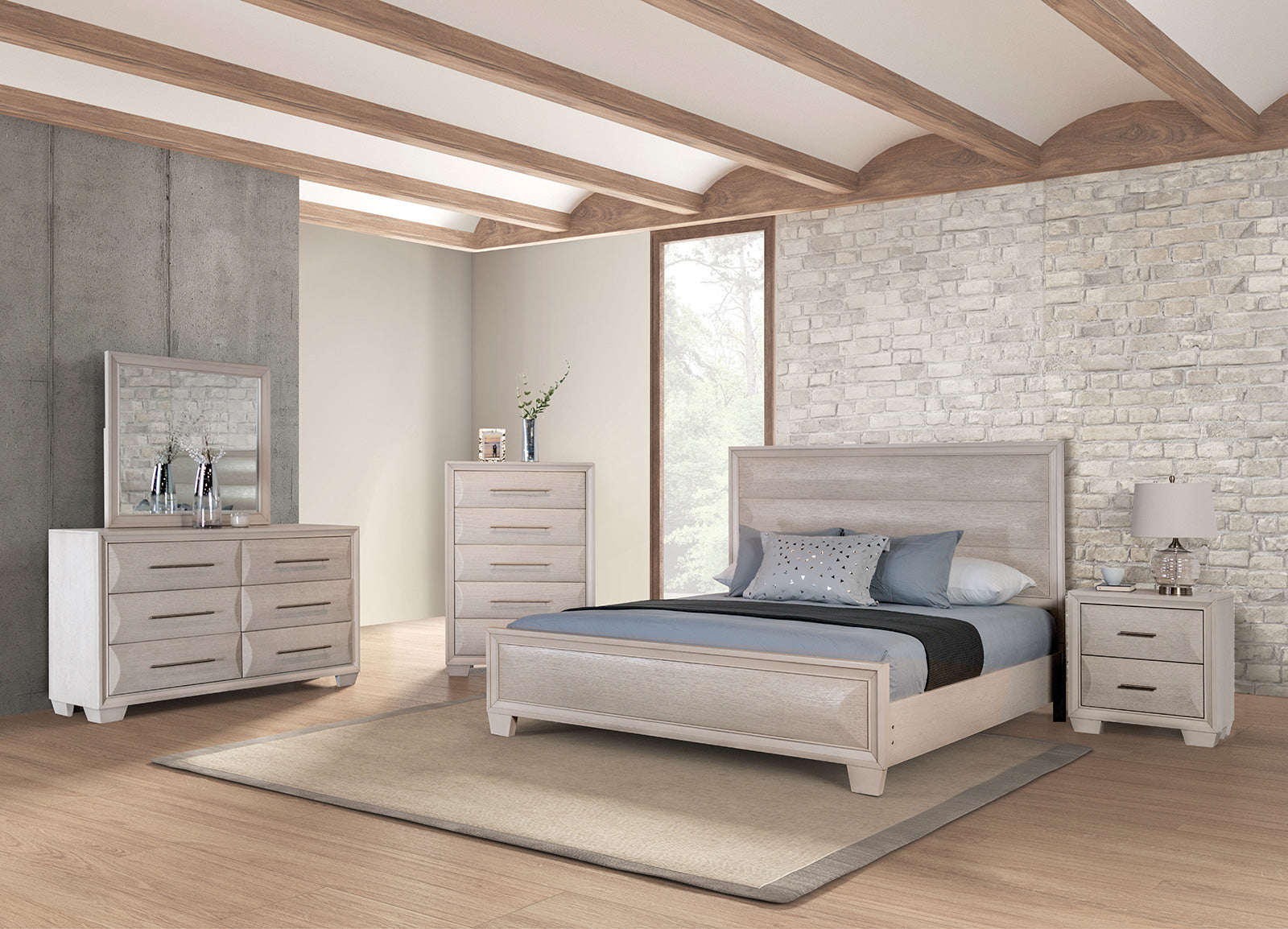 Chemnitz White Eastern King Bed