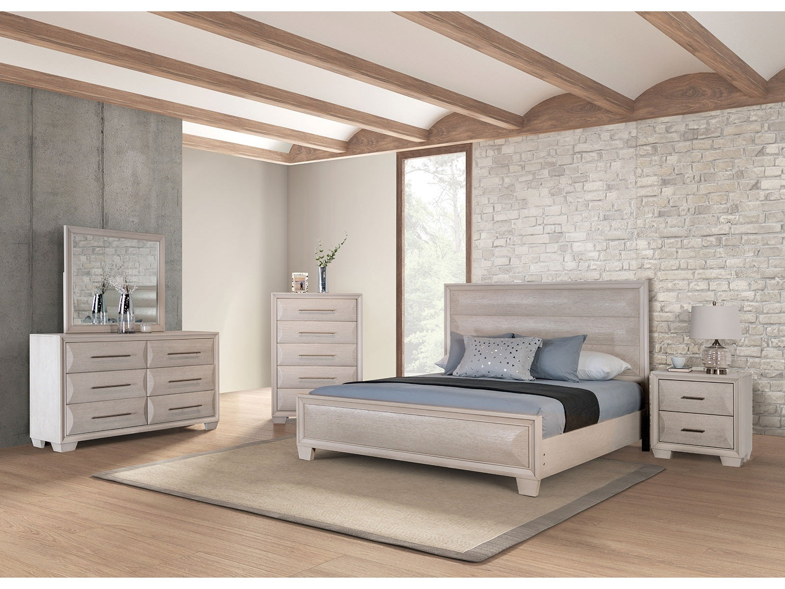Chemnitz White Queen 4 Piece Bedroom Set
