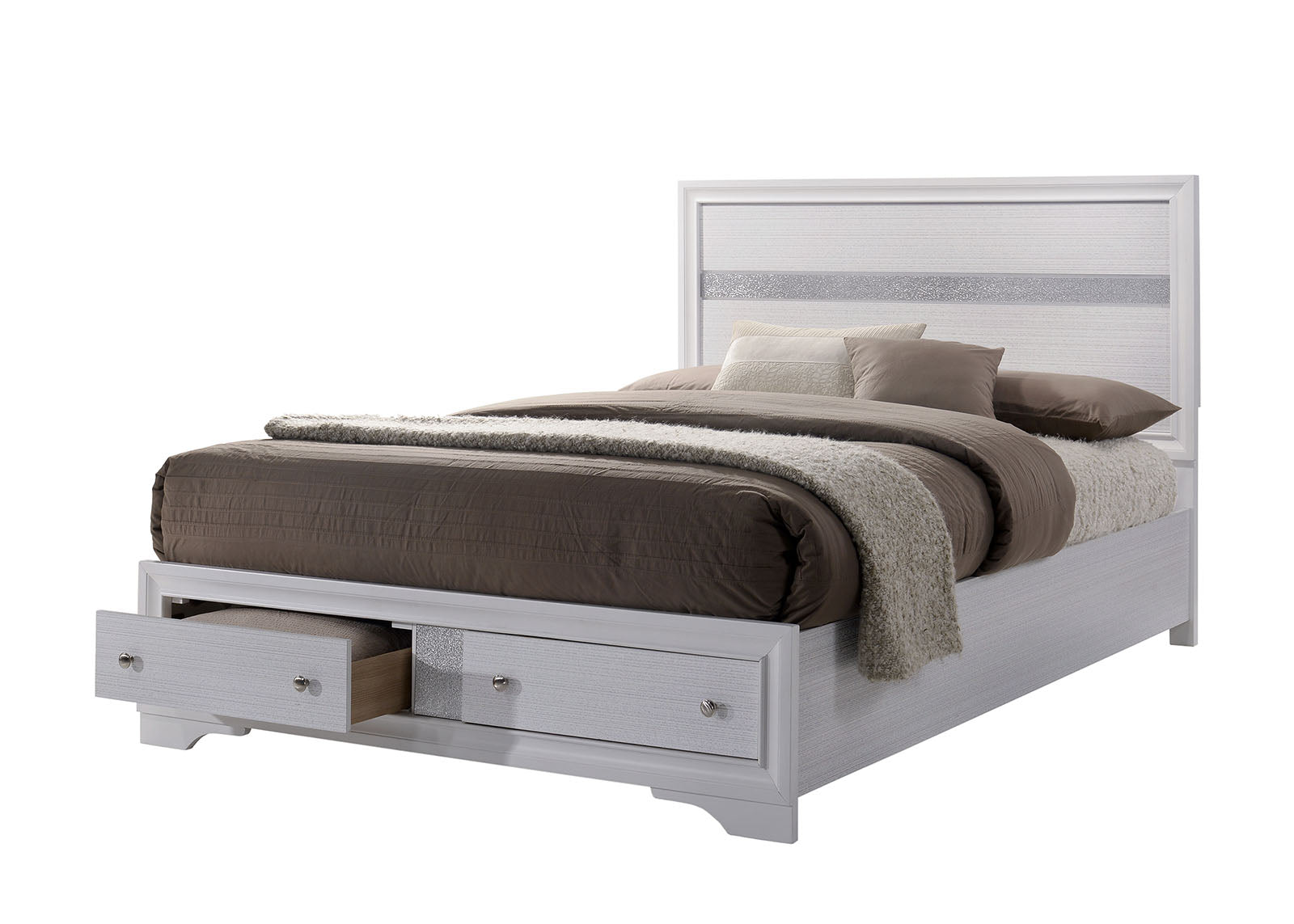 Chrissy White 5 Pc. Queen Bedroom Set w/ Chest