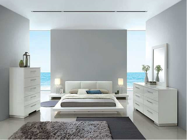 Christie White Eastern King Bed