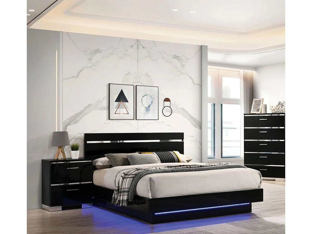 Erlach Black & Chrome Cal. King Panel Bed