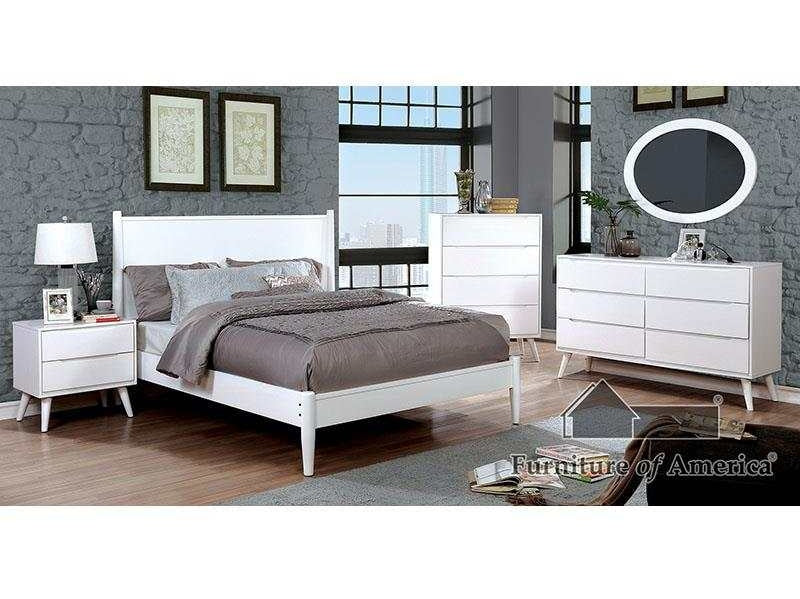 Lennart White 4 Pc. Full Bedroom Set w/ Oval Mirror