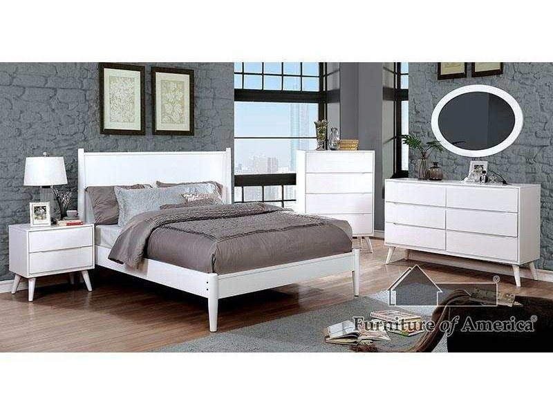 Lennart White 4 Pc. Queen Bedroom Set w/ Oval Mirror