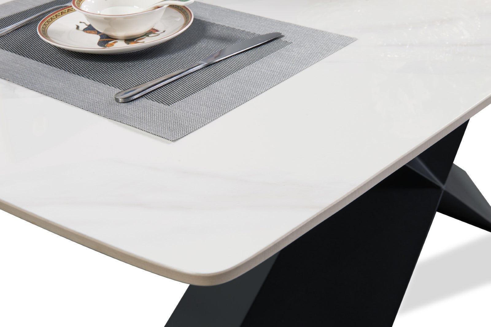 Lenvik Black/White Dining Table