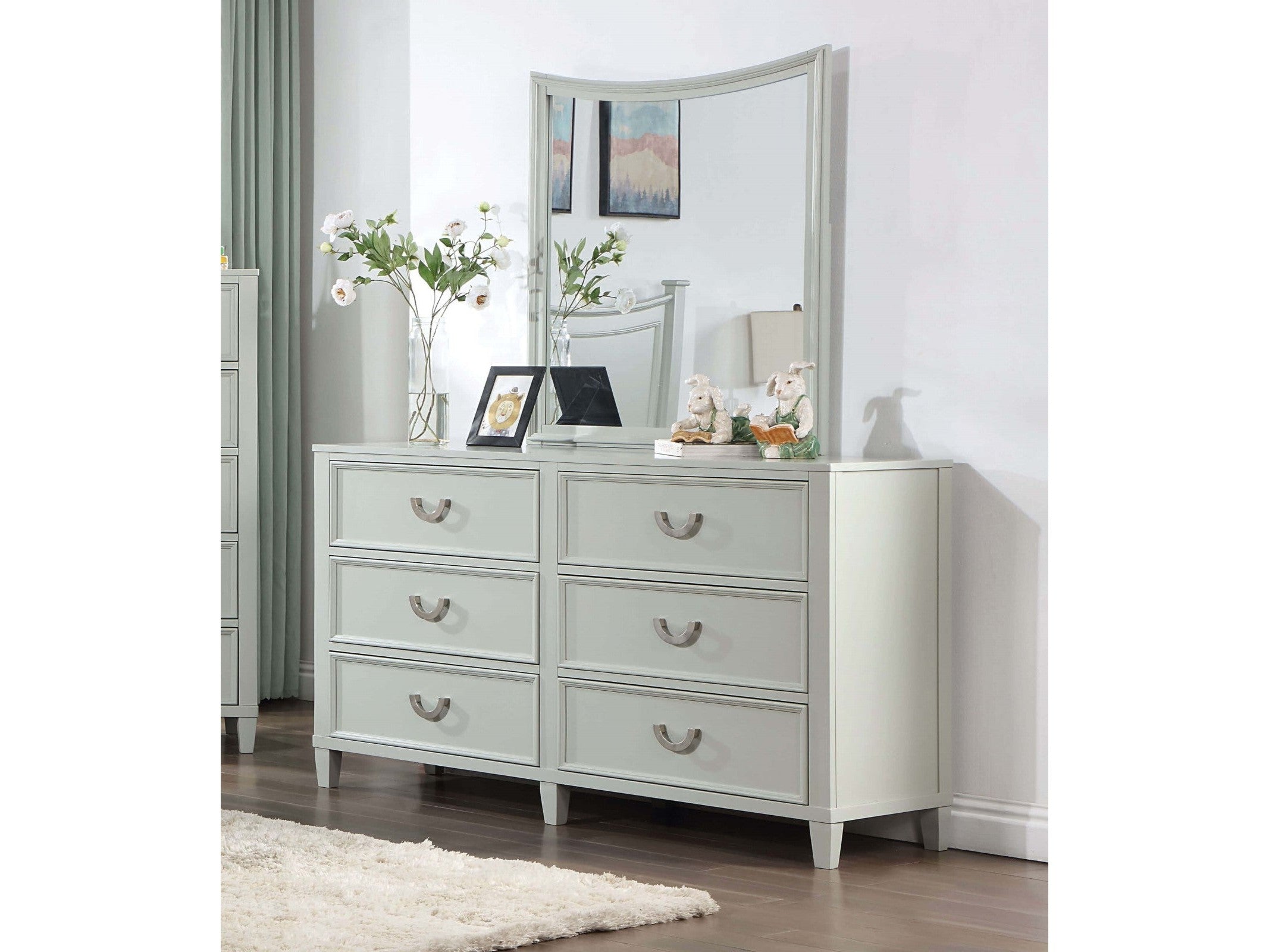 Lycoris White Dresser