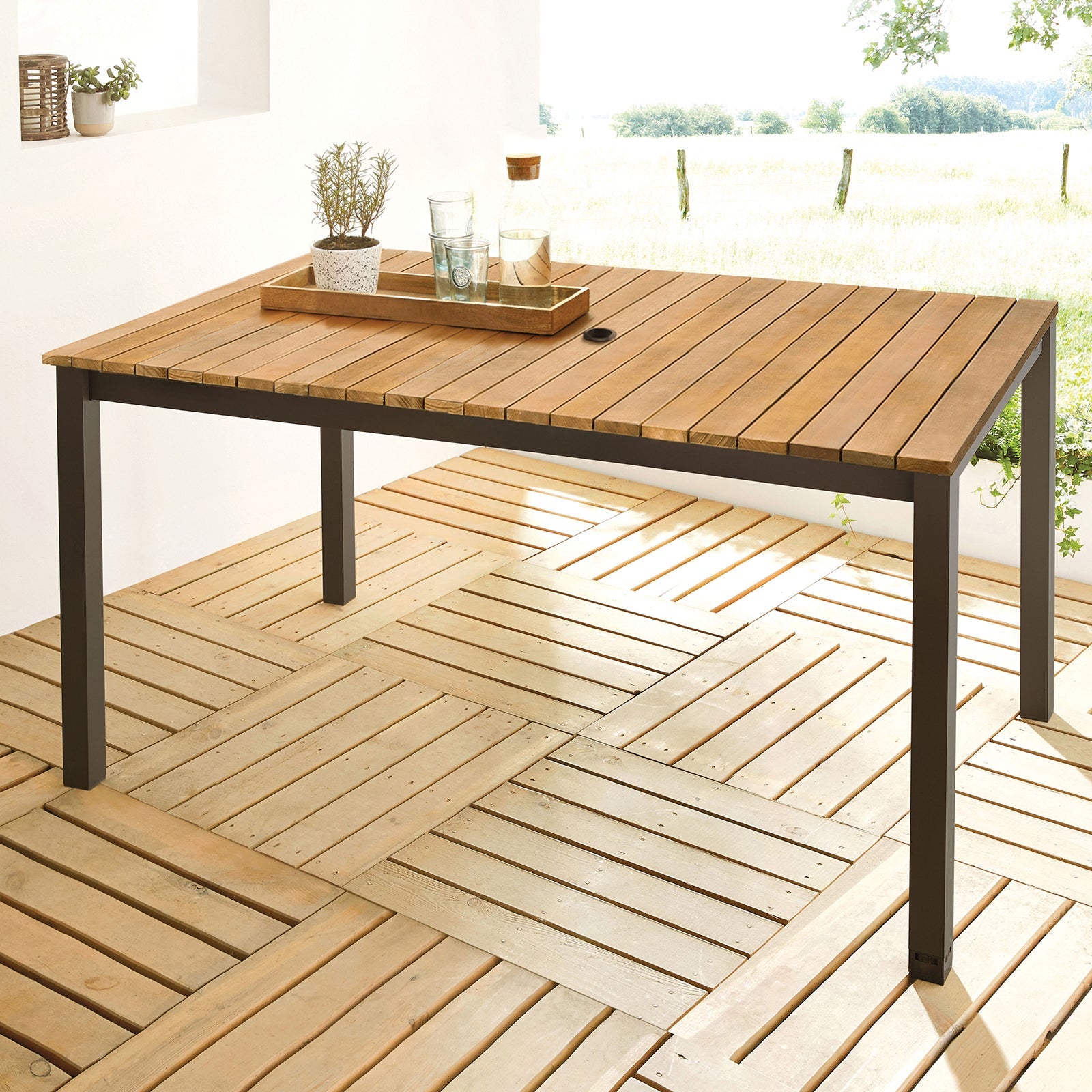 Mackay Gun Metal/Natural Teak 5 Piece Patio Dining Set
