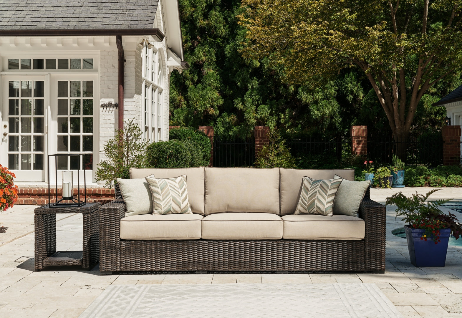 Coastline Bay Ottoman with Cushion