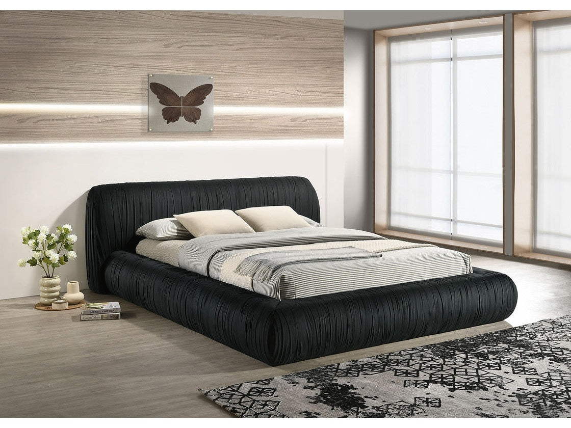 Palmdale Black E.King Bed
