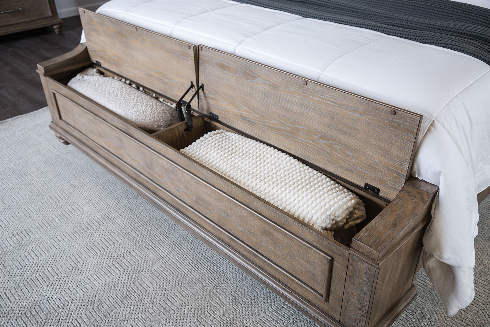 Philomath Aged Oak E.King Bed