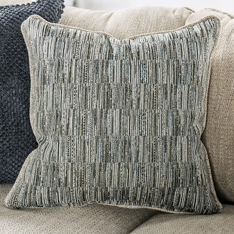 Salisbury Cream Loveseat