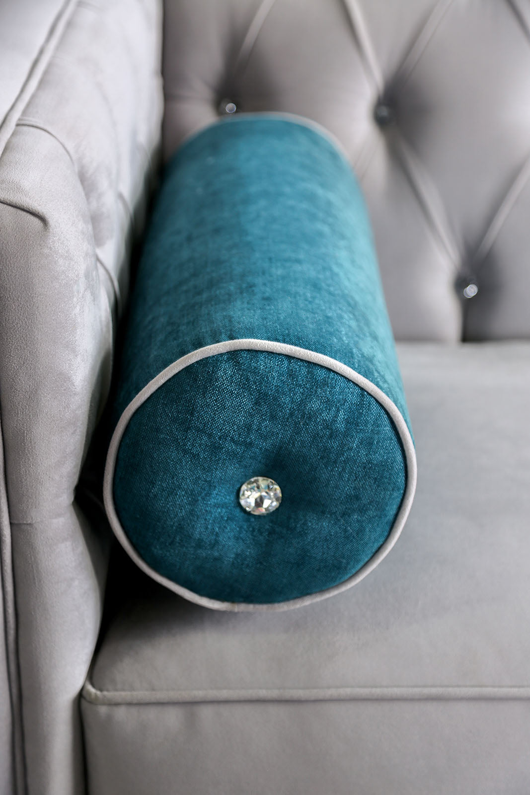 Silvan Gray Loveseat