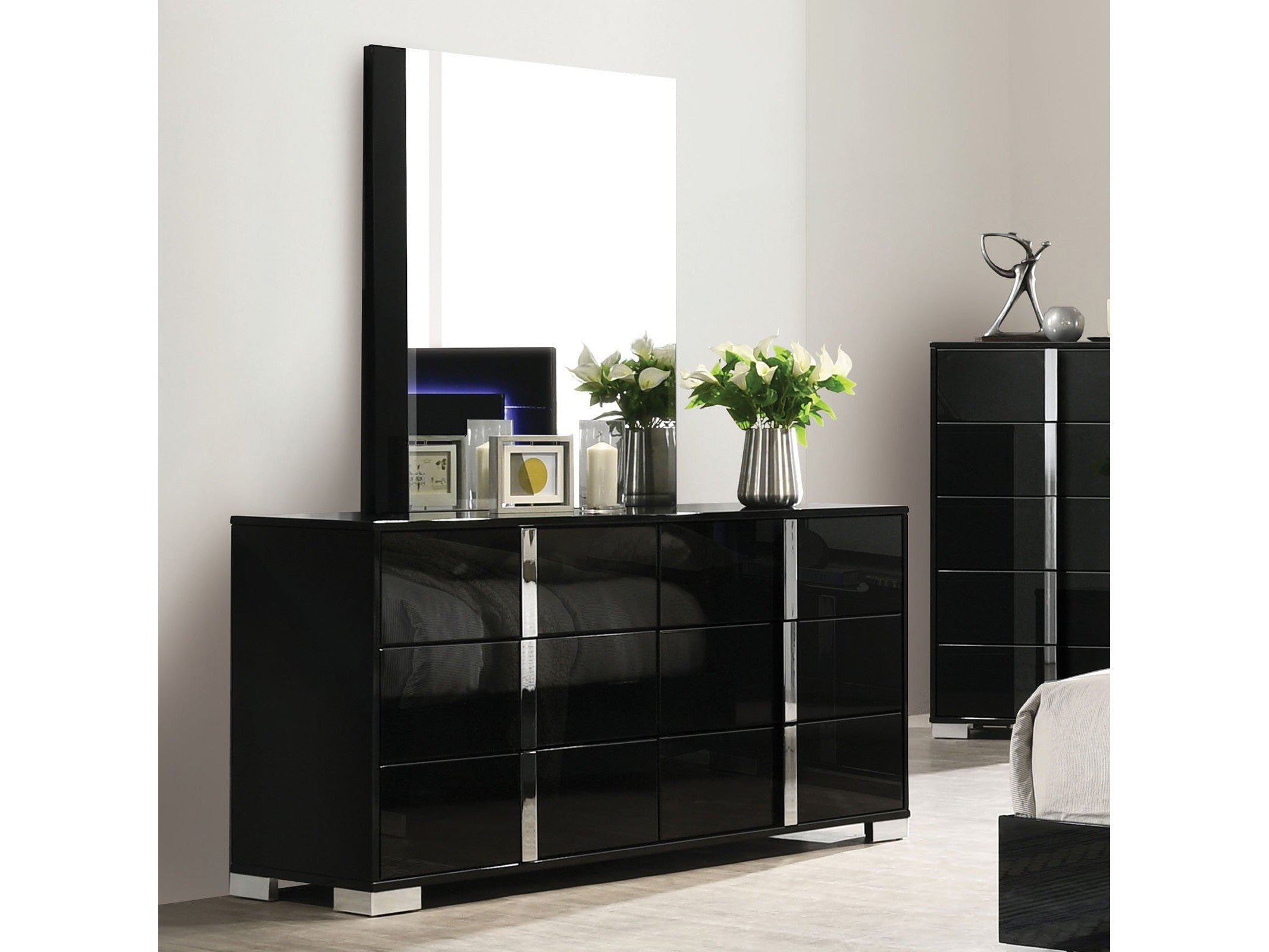 Sinistra Black Dresser