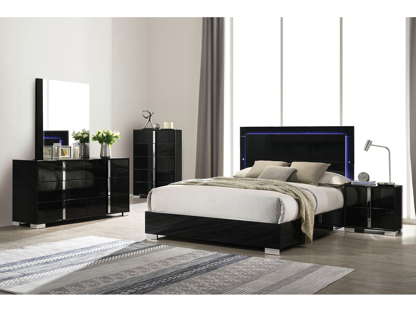 Sinistra Black Queen 5 Piece Bedroom Set w/2 Nightstands