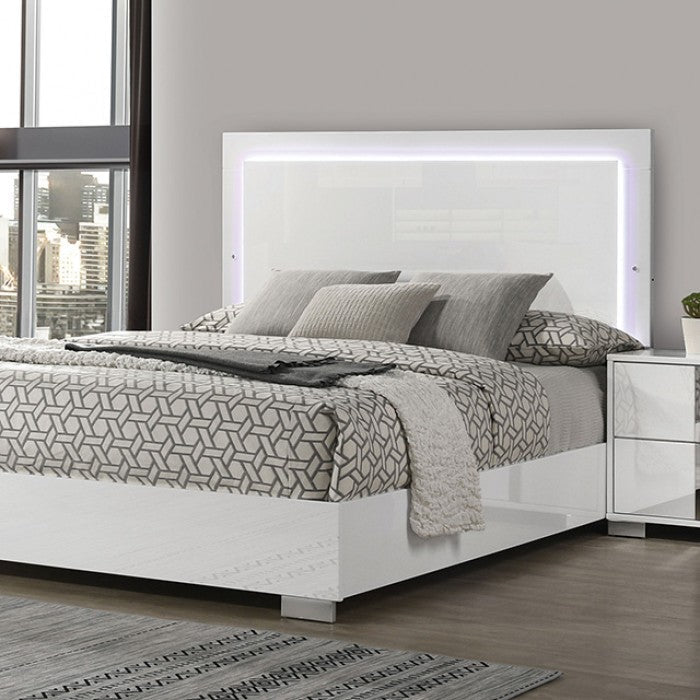 Sinistra White Queen 4 Piece Bedroom Set