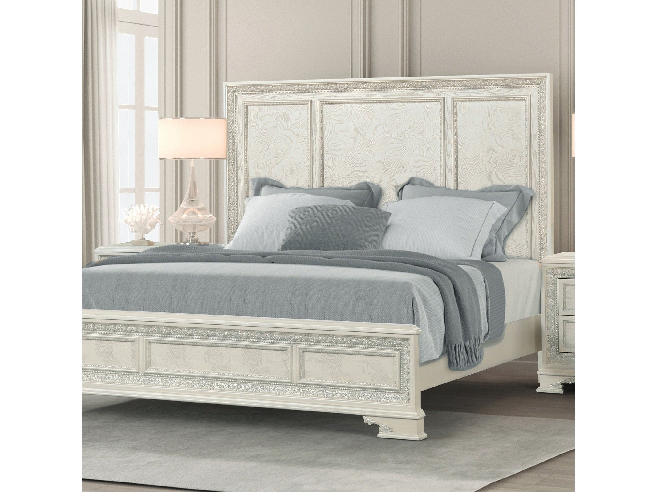 Stella Mia Creamy White Eastern King Bed