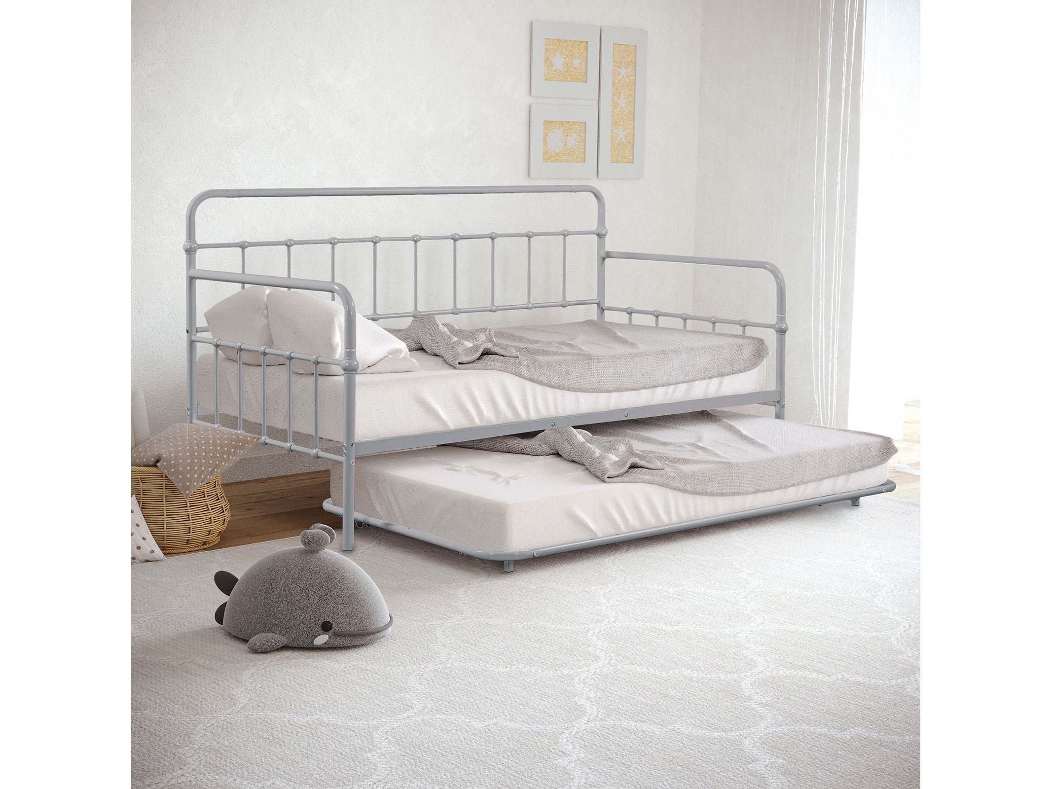 Thera Silver Daybed