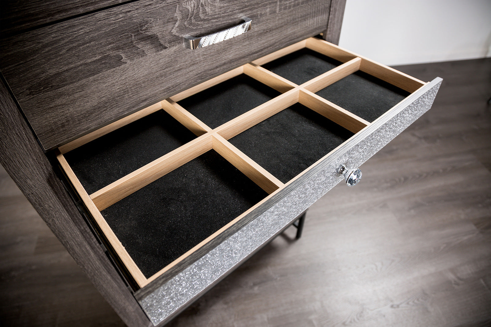 Voleta Gray Chest