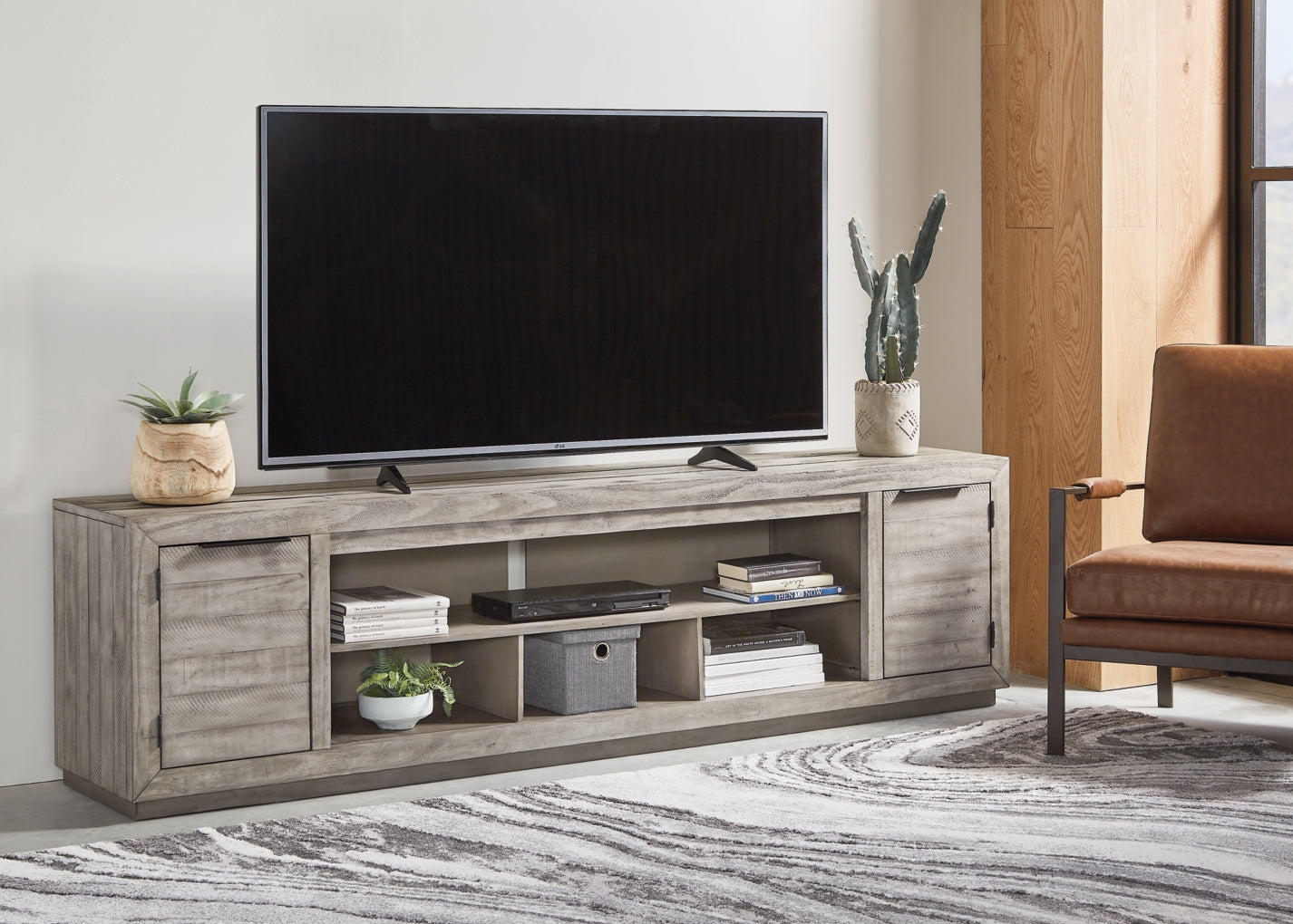 Naydell XL TV Stand w/Fireplace Option