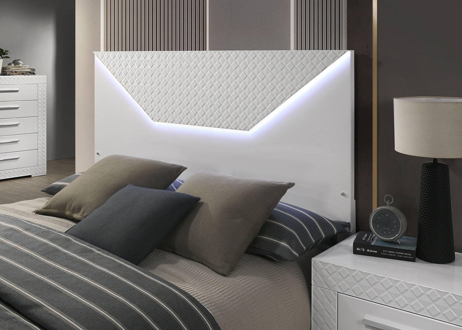 Whitby White Eastern King Bed