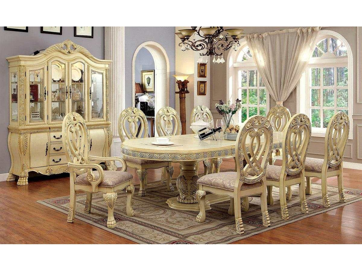 Wyndmere Vintage White 9 Pc. Dining Room Set