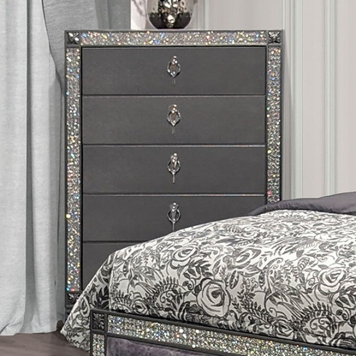 Lyanne Chests