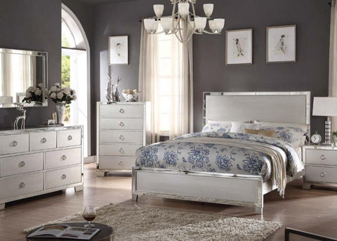 Voeville Bedroom Collection