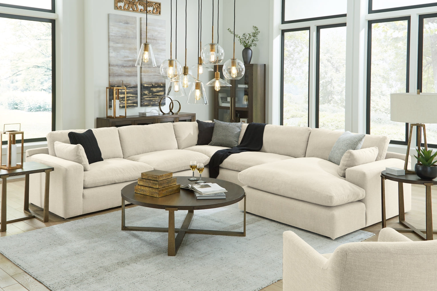 Elyza Sectional Set
