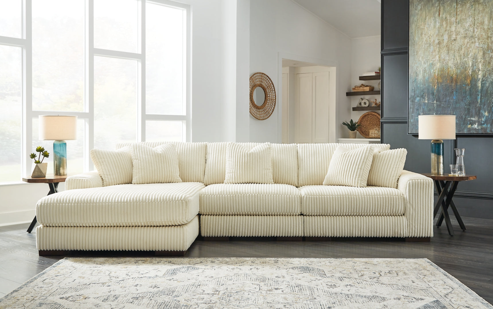 Lindyn 2-Piece Sectional with Ottoman