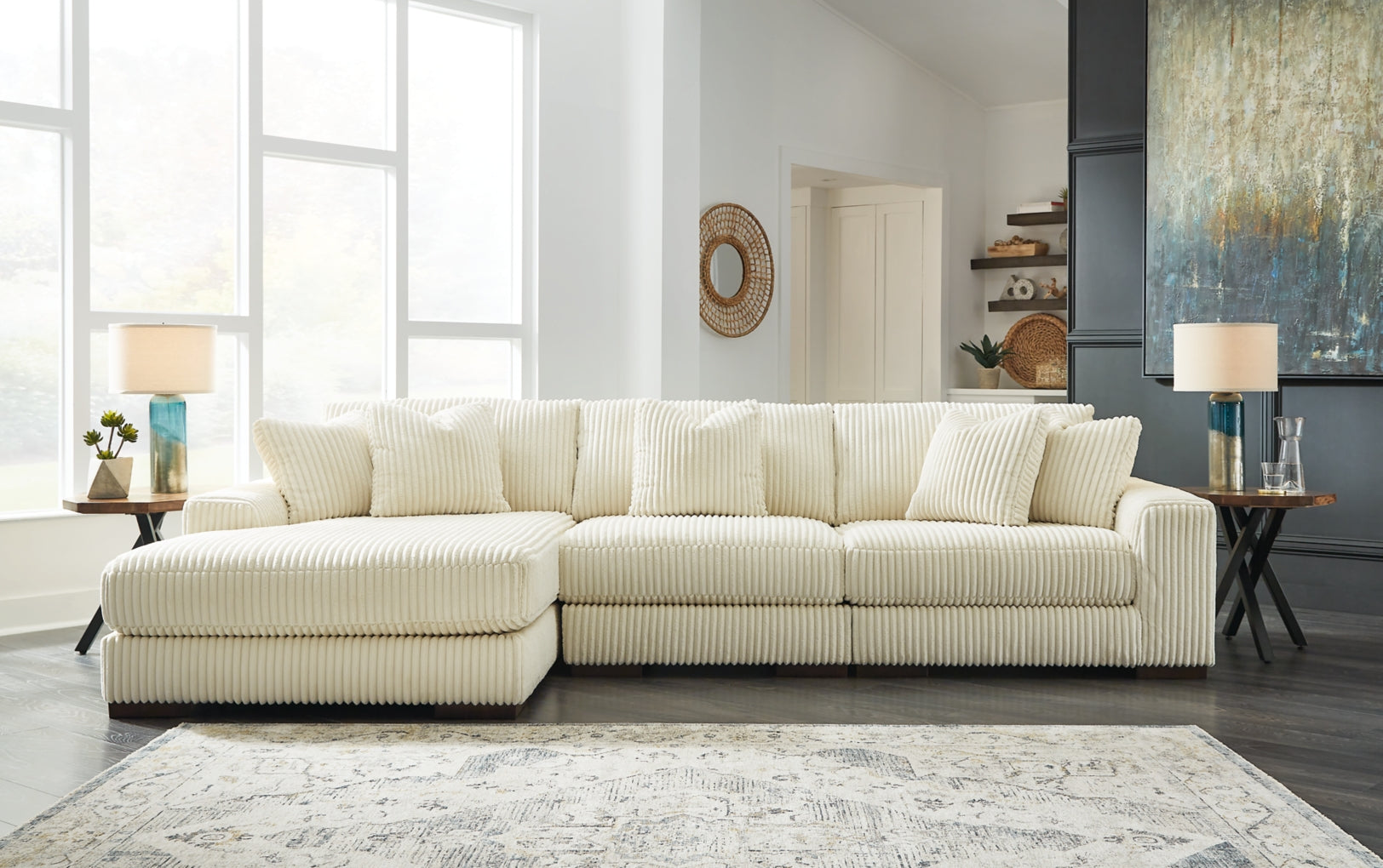 Lindyn Sectional Sofa