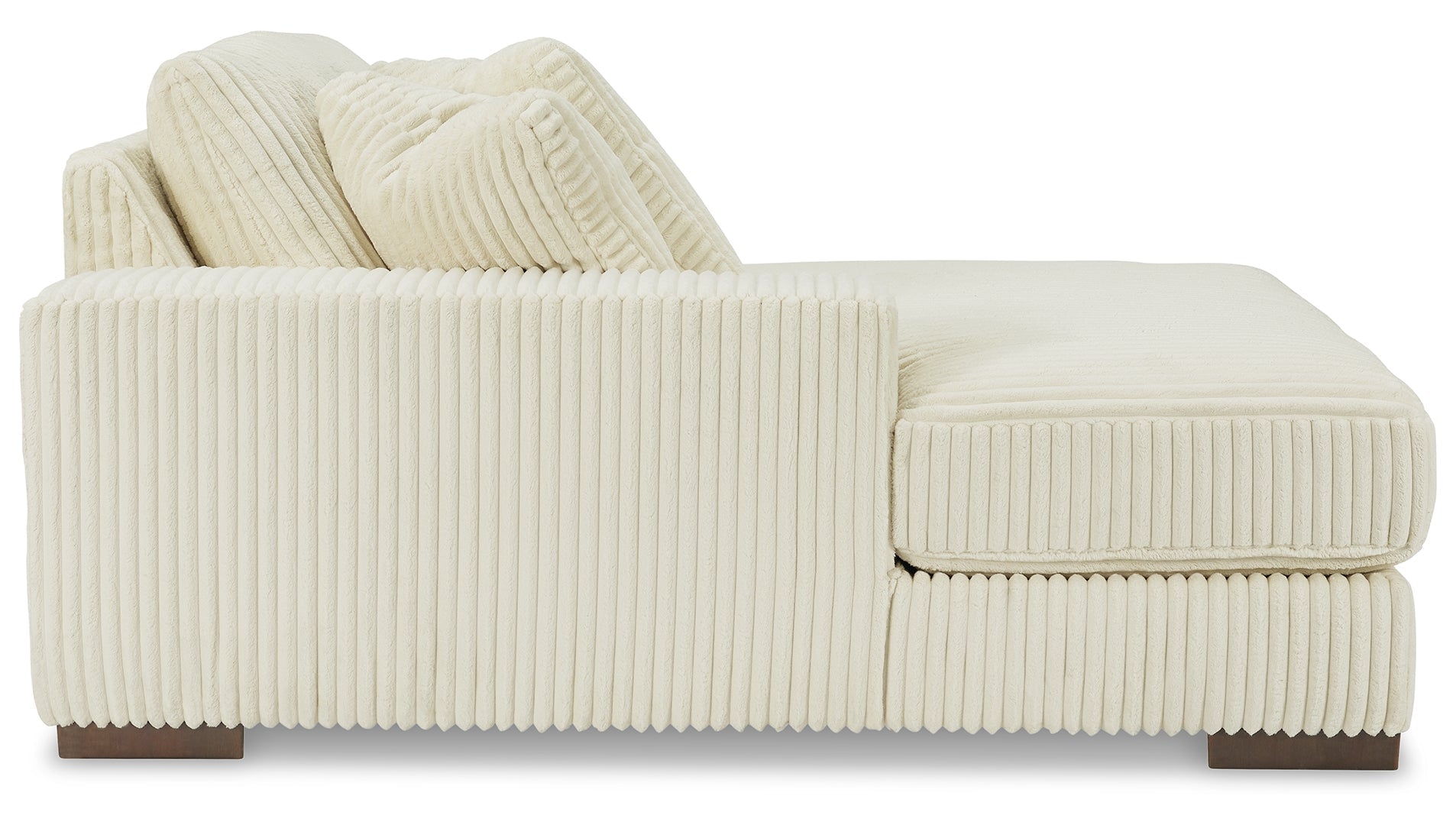 Lindyn Super Chaise