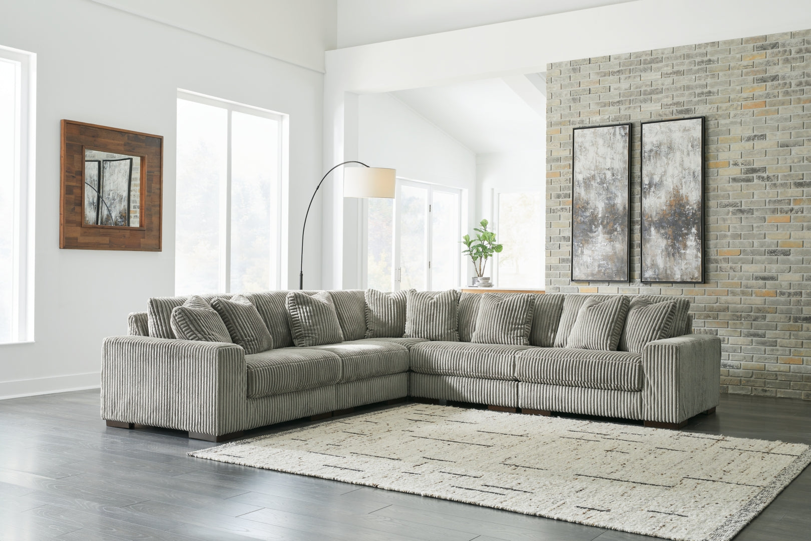 Lindyn 2-Piece Sectional with Ottoman