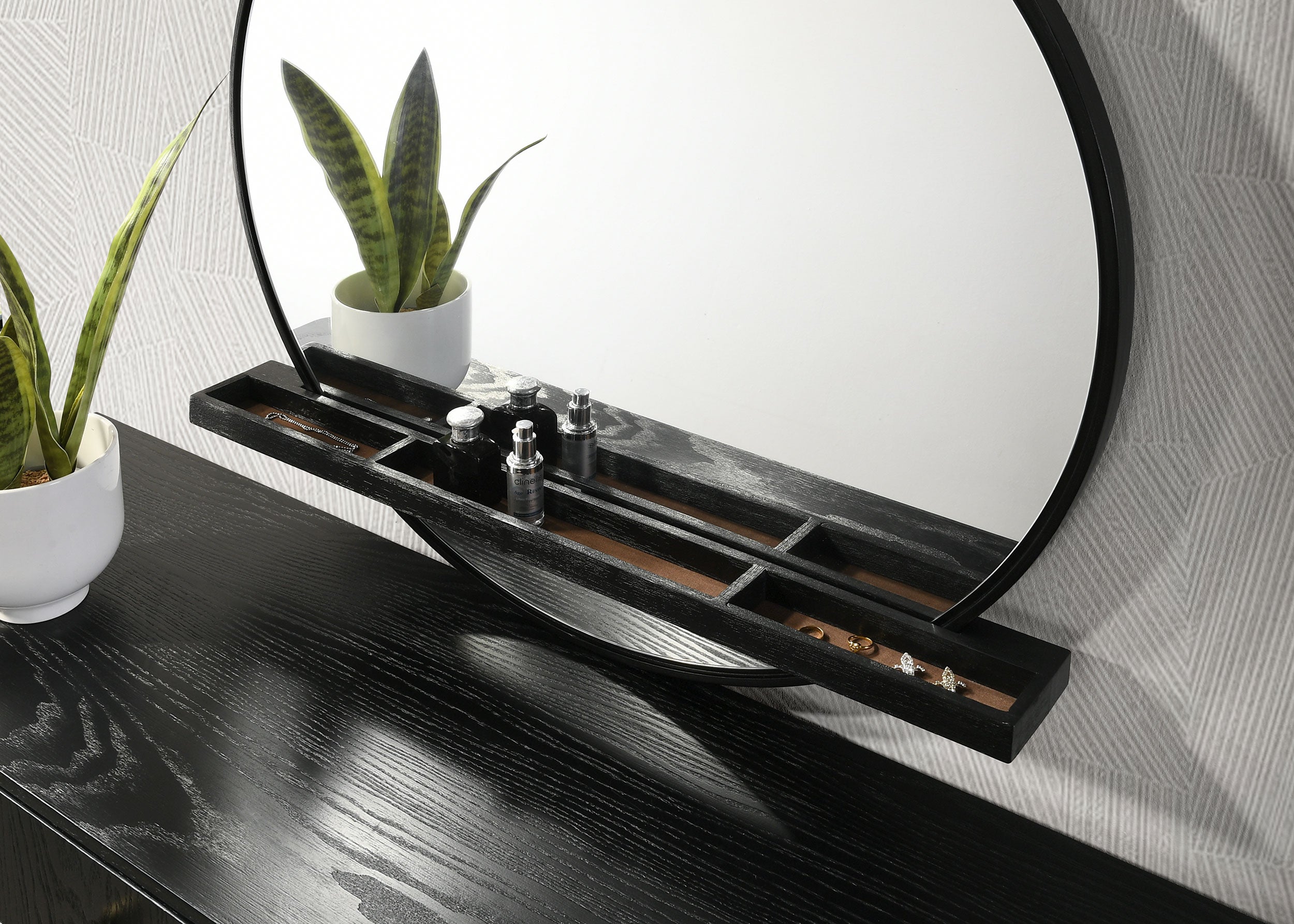 Arini Bedroom Set