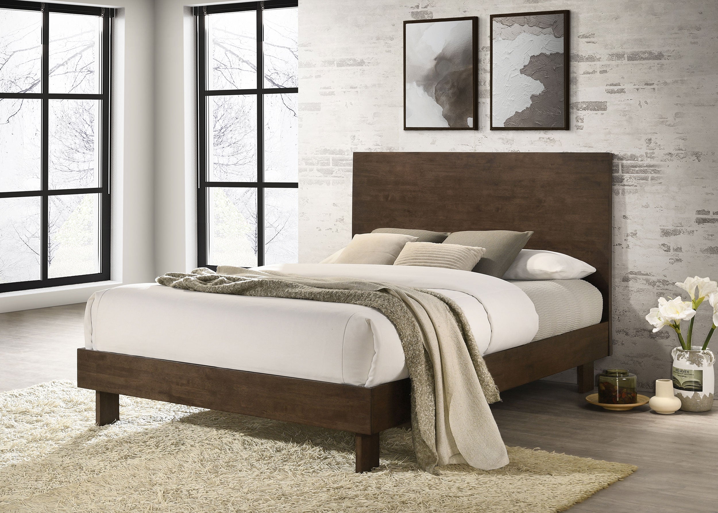 Glenwood 48-inch Queen Platform Panel Bed Warm Brown