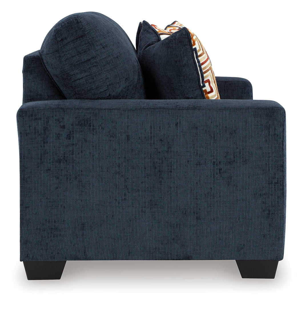 Aviemore Loveseat