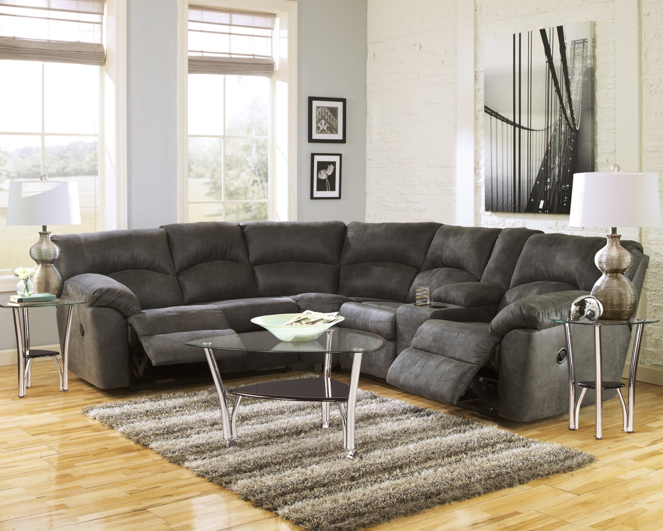 Tambo 2-Piece Sectional with Recliner