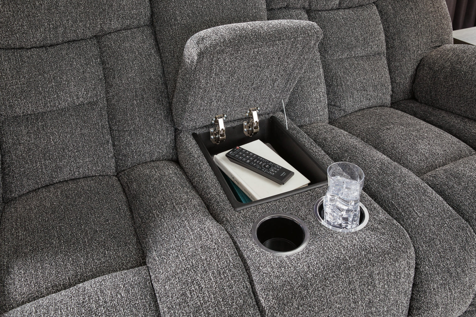 Foreside Living Room Set