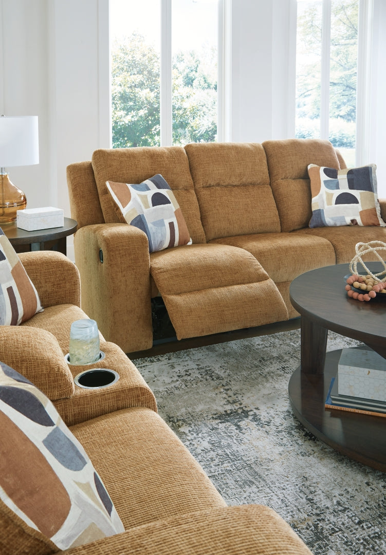 Kanlow Sofa, Loveseat and Recliner