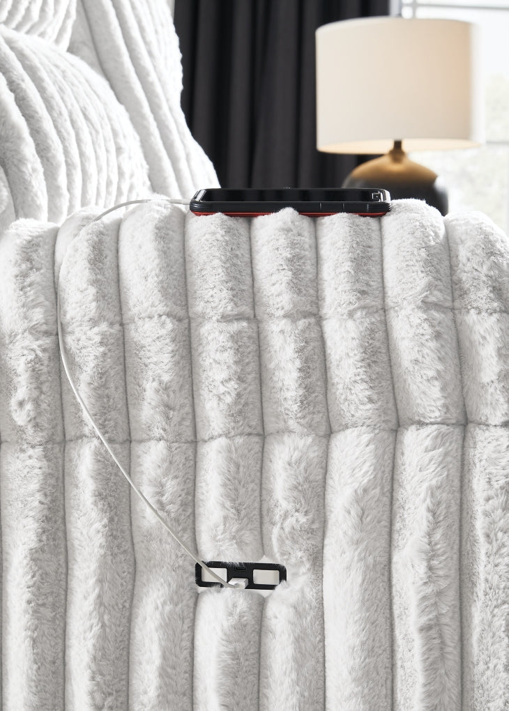 Technique DBL Reclining Power Loveseat w/Console
