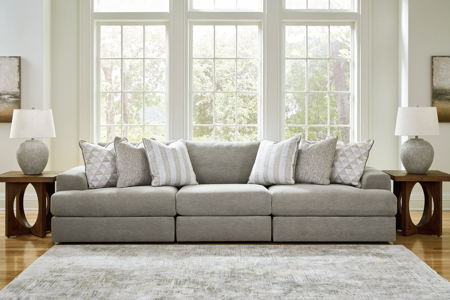 Avaliyah Sectional Set