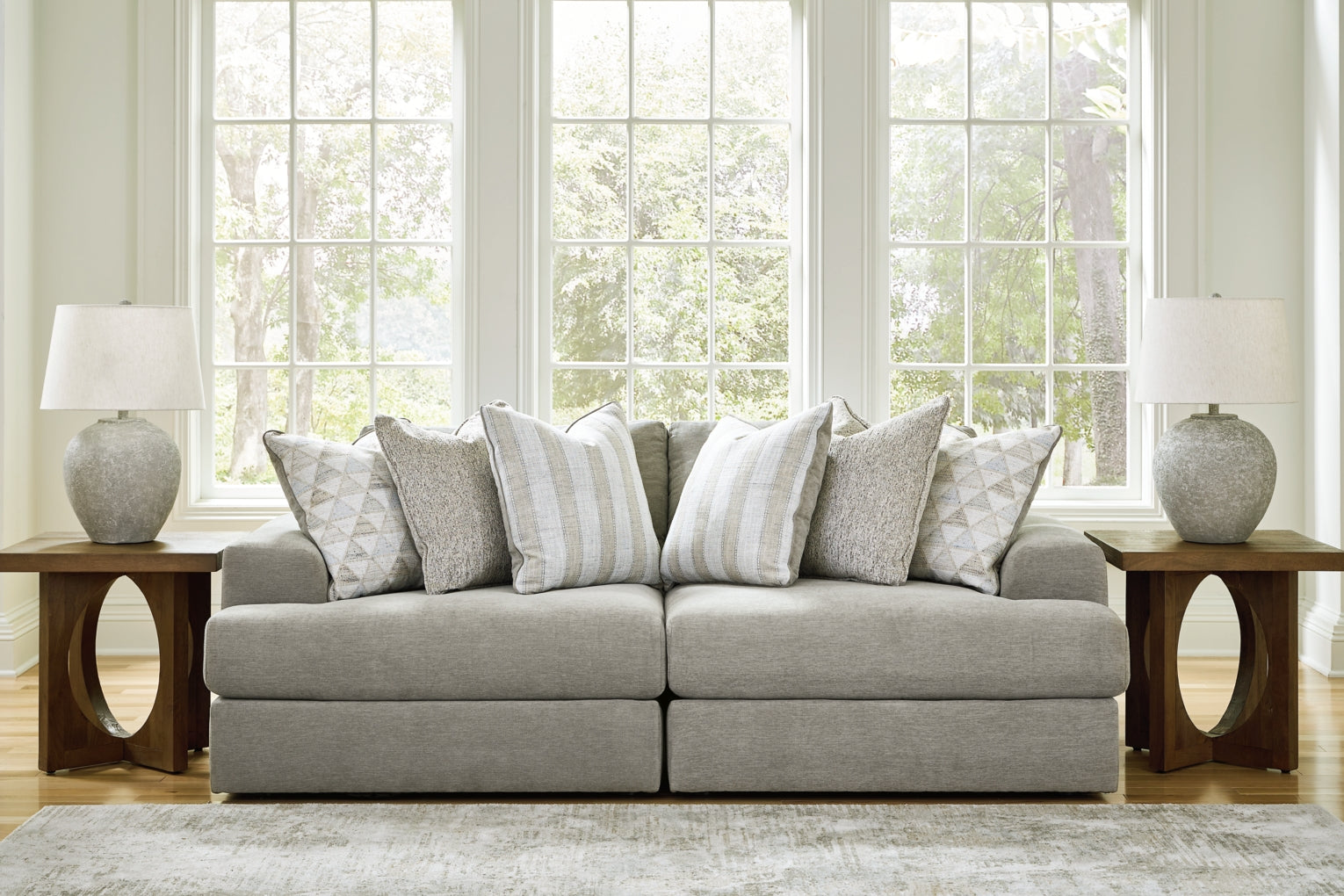 Avaliyah Sectional Set