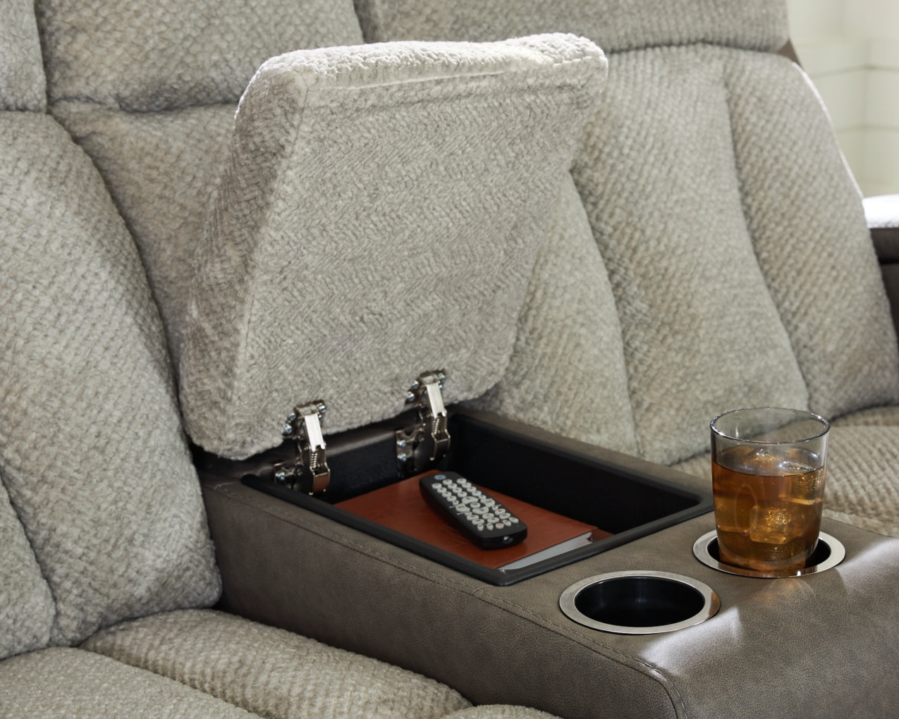 Stately Check Power Reclining Loveseat/Console/Adjustable Headrest