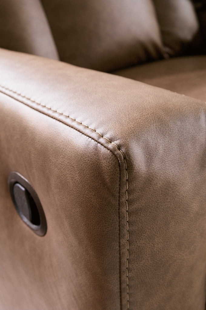 Mackmenville DBL Reclining Loveseat w/Console